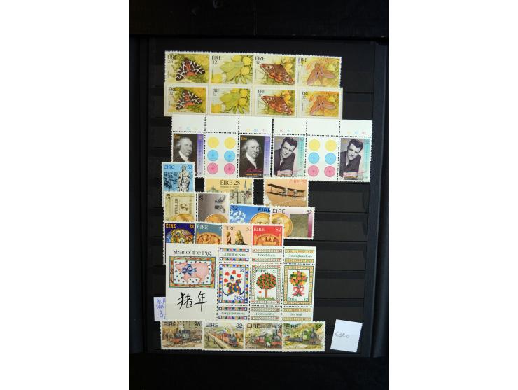1922/2000, postfrische und ungebrauchte Sammlung mit u.a. Mi.-Nr. 9-11, 37-39 (3), A-C61, 62-64 etc.