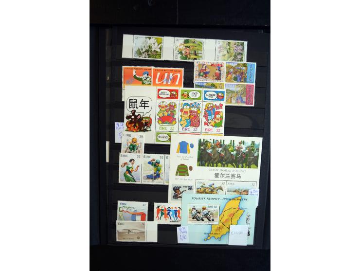 1922/2000, postfrische und ungebrauchte Sammlung mit u.a. Mi.-Nr. 9-11, 37-39 (3), A-C61, 62-64 etc.