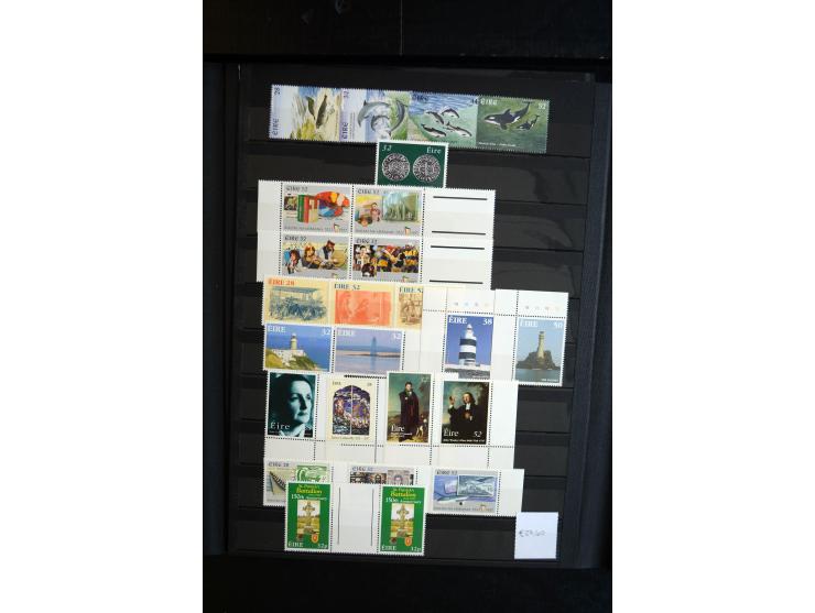 1922/2000, postfrische und ungebrauchte Sammlung mit u.a. Mi.-Nr. 9-11, 37-39 (3), A-C61, 62-64 etc.