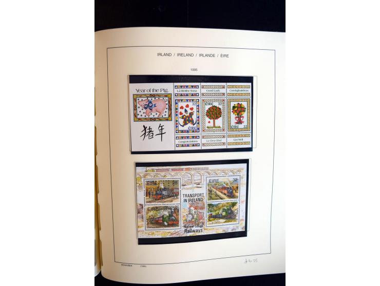 1922/2000, postfrische, ungebrauchte und etwas gestempelte Sammlung mit u.a. Mi.-Nr. 9-11, 37-39 (2), A-C61 (tropisch), genan