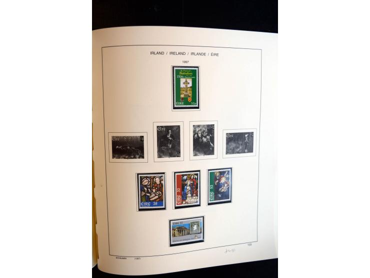 1922/2000, postfrische, ungebrauchte und etwas gestempelte Sammlung mit u.a. Mi.-Nr. 9-11, 37-39 (2), A-C61 (tropisch), genan