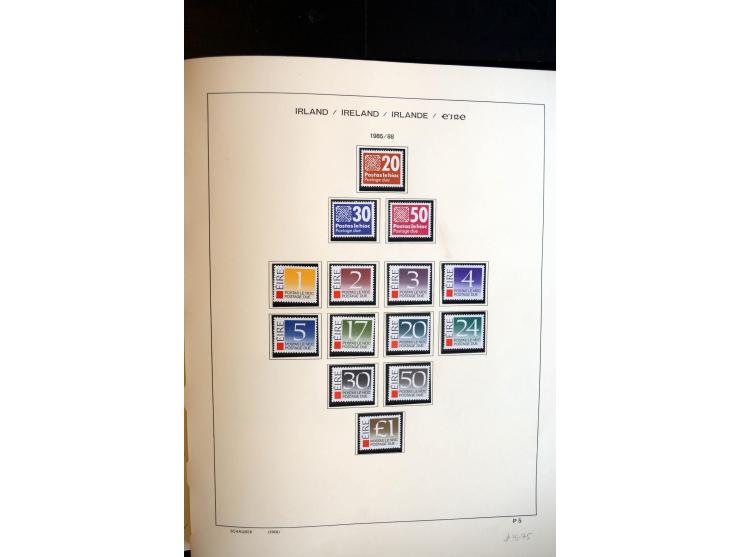 1922/2000, postfrische, ungebrauchte und etwas gestempelte Sammlung mit u.a. Mi.-Nr. 9-11, 37-39 (2), A-C61 (tropisch), genan