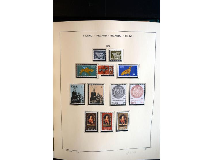 1922/2000, postfrische, ungebrauchte und etwas gestempelte Sammlung mit u.a. Mi.-Nr. 9-11, 37-39 (2), A-C61 (tropisch), genan