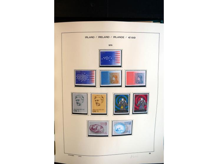 1922/2000, postfrische, ungebrauchte und etwas gestempelte Sammlung mit u.a. Mi.-Nr. 9-11, 37-39 (2), A-C61 (tropisch), genan