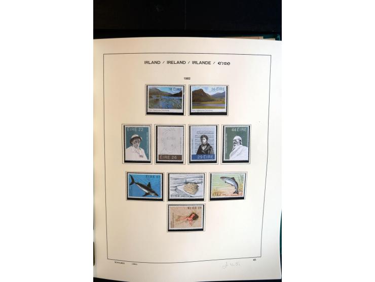 1922/2000, postfrische, ungebrauchte und etwas gestempelte Sammlung mit u.a. Mi.-Nr. 9-11, 37-39 (2), A-C61 (tropisch), genan