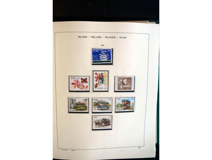 1922/2000, postfrische, ungebrauchte und etwas gestempelte Sammlung mit u.a. Mi.-Nr. 9-11, 37-39 (2), A-C61 (tropisch), genan