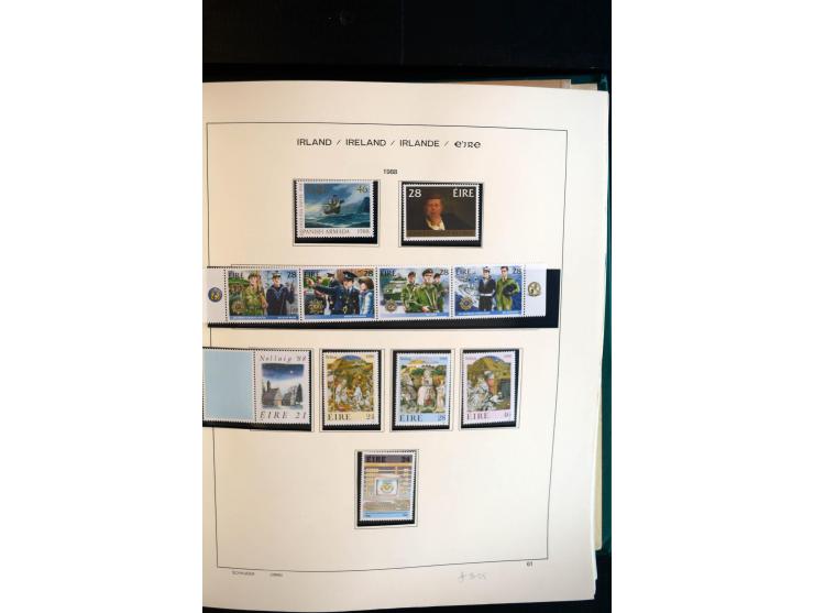 1922/2000, postfrische, ungebrauchte und etwas gestempelte Sammlung mit u.a. Mi.-Nr. 9-11, 37-39 (2), A-C61 (tropisch), genan
