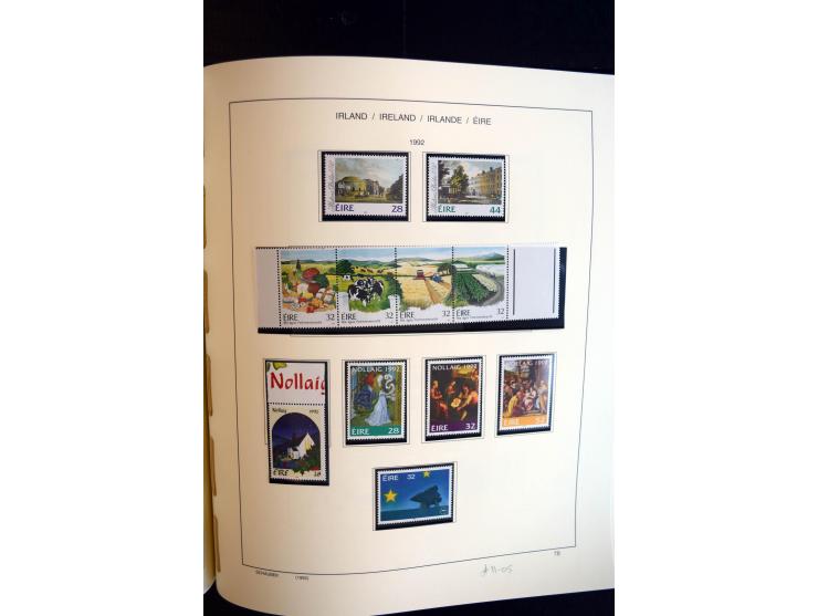 1922/2000, postfrische, ungebrauchte und etwas gestempelte Sammlung mit u.a. Mi.-Nr. 9-11, 37-39 (2), A-C61 (tropisch), genan