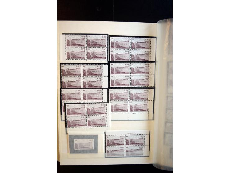 1982/90, Specialised collection of Architecture definitives, apparently complete gum and paper types, single stamps, gutter p