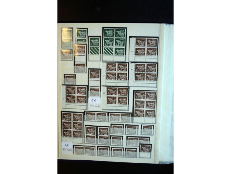 1982/90, Specialised collection of Architecture definitives, apparently complete gum and paper types, single stamps, gutter p