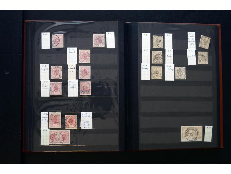 1859/80, gestempelte Partie in 2 Steckbüchern, dabei stumme und farbige Stempel, einige Paare, etc.
