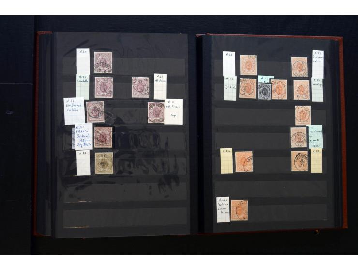 1859/80, gestempelte Partie in 2 Steckbüchern, dabei stumme und farbige Stempel, einige Paare, etc.