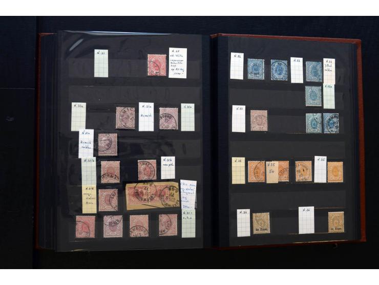 1859/80, gestempelte Partie in 2 Steckbüchern, dabei stumme und farbige Stempel, einige Paare, etc.