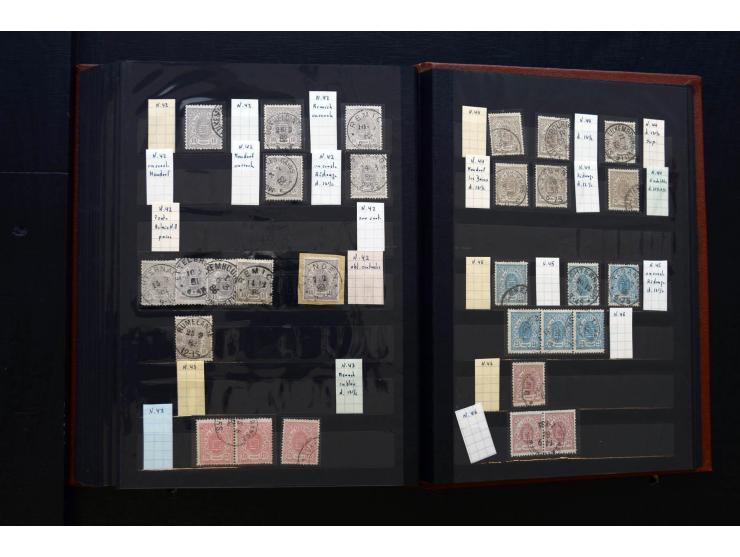 1859/80, gestempelte Partie in 2 Steckbüchern, dabei stumme und farbige Stempel, einige Paare, etc.