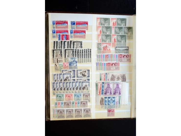 1865/1970 (ca.), interessanter Bestand im Karton, dabei viele bessere Ausgabe, oft mehrfach, einige Proben, etc.