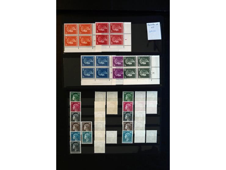 1930/83 (ca.), meist postfrischer Bestand in 9 Kassetten, dabei viele bessere 4er-Blocks, Rollenstreifen, Plattenfehler, etc.