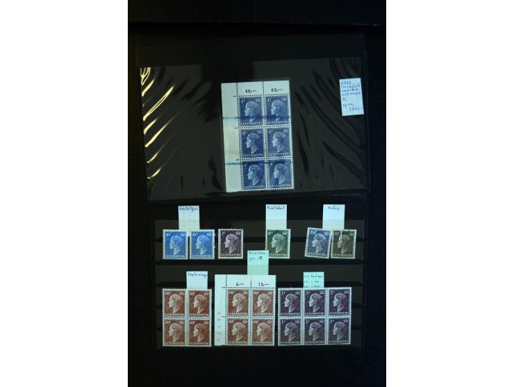 1930/83 (ca.), meist postfrischer Bestand in 9 Kassetten, dabei viele bessere 4er-Blocks, Rollenstreifen, Plattenfehler, etc.