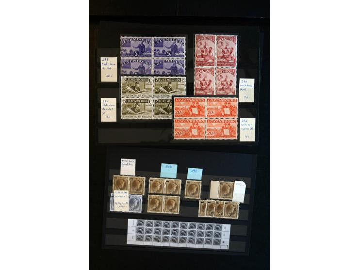 1930/83 (ca.), meist postfrischer Bestand in 9 Kassetten, dabei viele bessere 4er-Blocks, Rollenstreifen, Plattenfehler, etc.