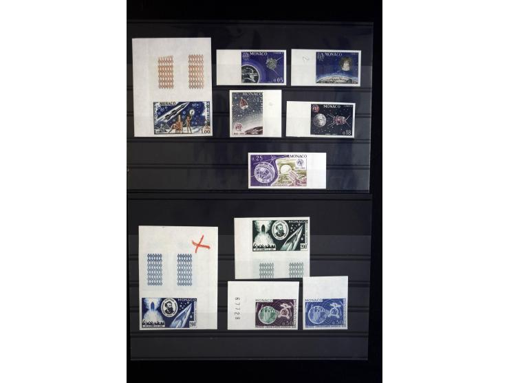 1955/65, 10 ungezähnte Marken mit Weltraummotiven, alles Rand- und Eckrandstücke, dabei 2 Farbproben, postfrisch, je sign. Mu