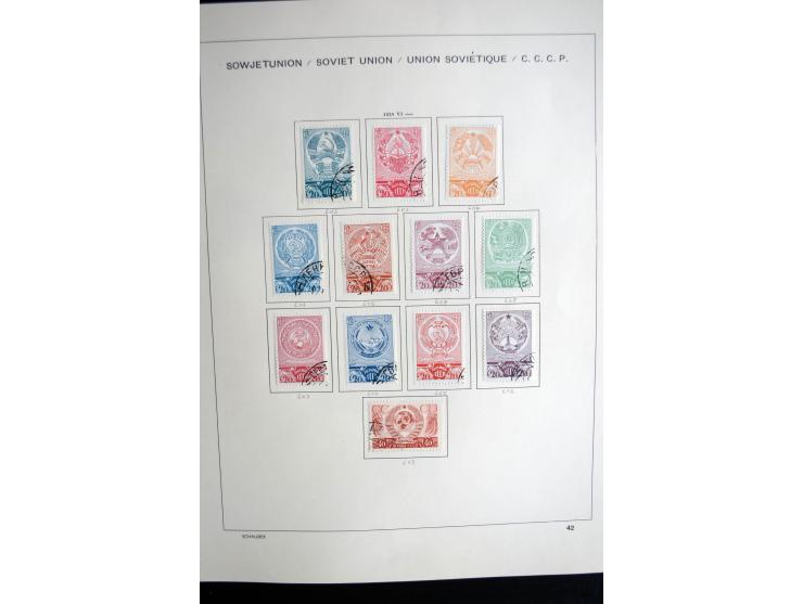 1858/1958, überwiegend gestempelte reichhaltige Sammlung mit guten Werten und Sätzen im Schaubek-Album und Einsteckbuch