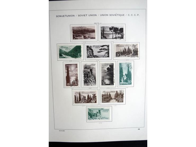 1858/1958, überwiegend gestempelte reichhaltige Sammlung mit guten Werten und Sätzen im Schaubek-Album und Einsteckbuch