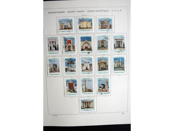 1858/1958, überwiegend gestempelte reichhaltige Sammlung mit guten Werten und Sätzen im Schaubek-Album und Einsteckbuch