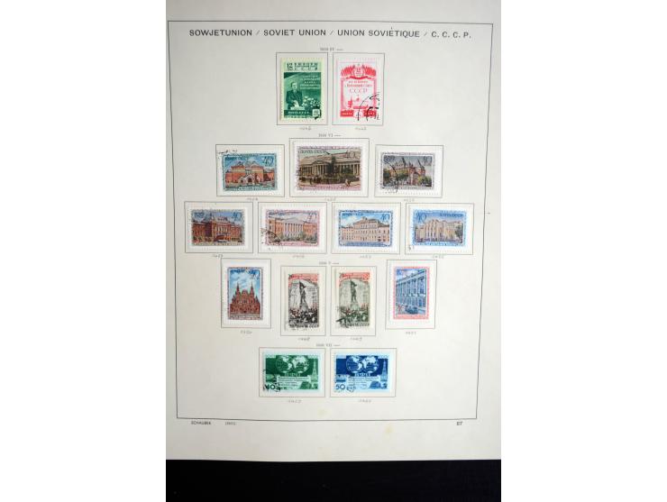 1858/1958, überwiegend gestempelte reichhaltige Sammlung mit guten Werten und Sätzen im Schaubek-Album und Einsteckbuch