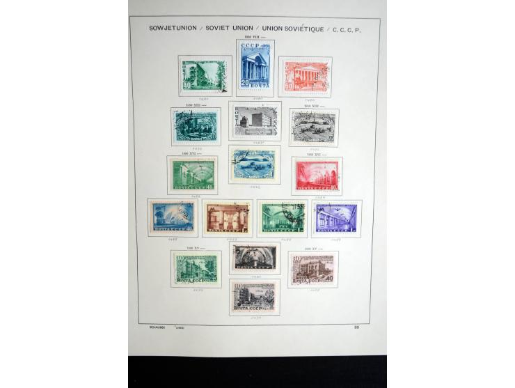 1858/1958, überwiegend gestempelte reichhaltige Sammlung mit guten Werten und Sätzen im Schaubek-Album und Einsteckbuch