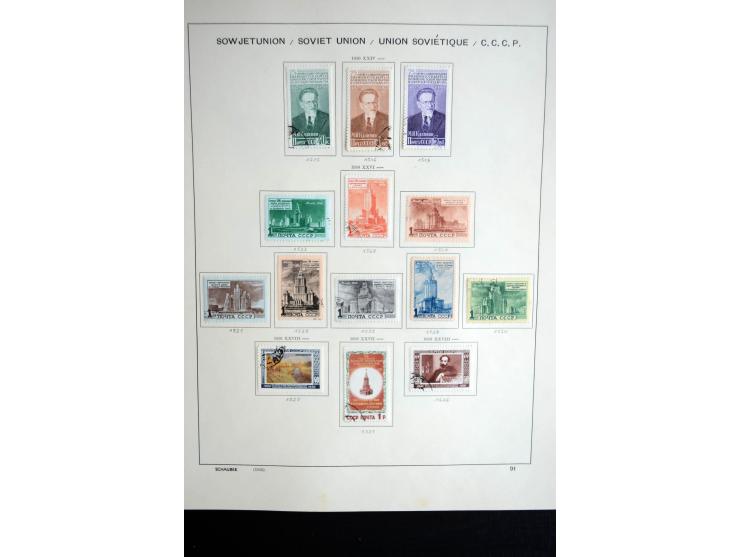 1858/1958, überwiegend gestempelte reichhaltige Sammlung mit guten Werten und Sätzen im Schaubek-Album und Einsteckbuch