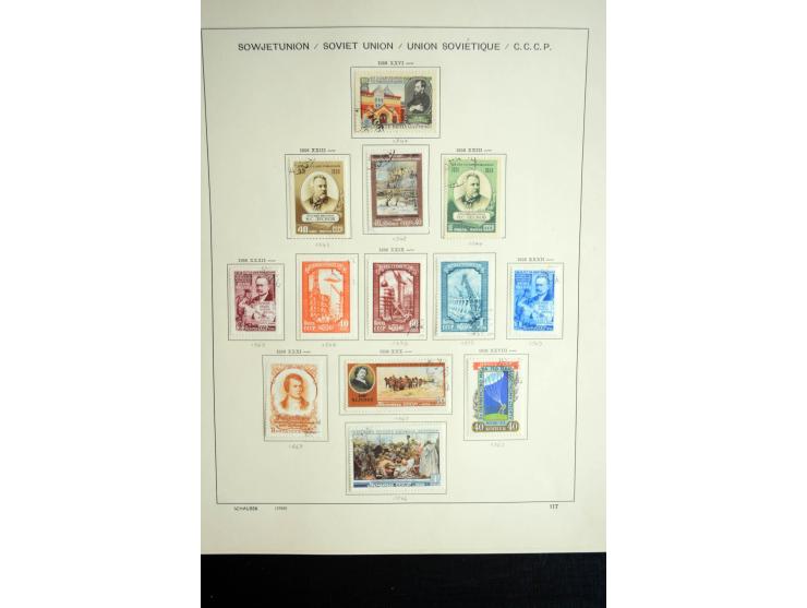 1858/1958, überwiegend gestempelte reichhaltige Sammlung mit guten Werten und Sätzen im Schaubek-Album und Einsteckbuch