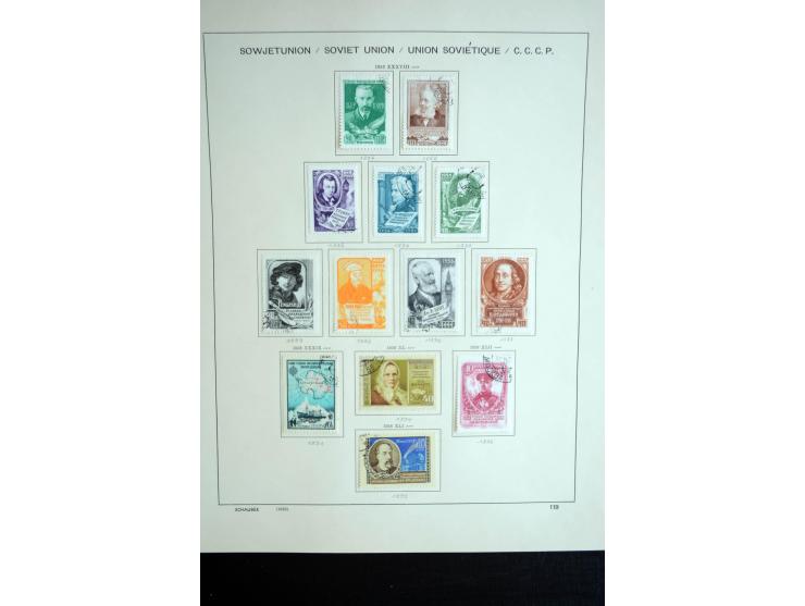 1858/1958, überwiegend gestempelte reichhaltige Sammlung mit guten Werten und Sätzen im Schaubek-Album und Einsteckbuch