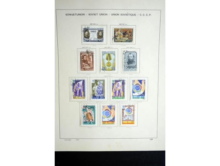 1858/1958, überwiegend gestempelte reichhaltige Sammlung mit guten Werten und Sätzen im Schaubek-Album und Einsteckbuch