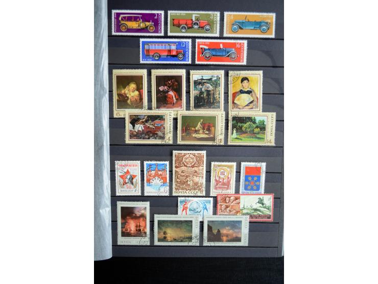 1858/1958, überwiegend gestempelte reichhaltige Sammlung mit guten Werten und Sätzen im Schaubek-Album und Einsteckbuch