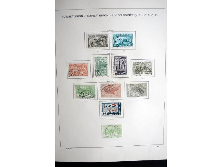 1858/1958, überwiegend gestempelte reichhaltige Sammlung mit guten Werten und Sätzen im Schaubek-Album und Einsteckbuch