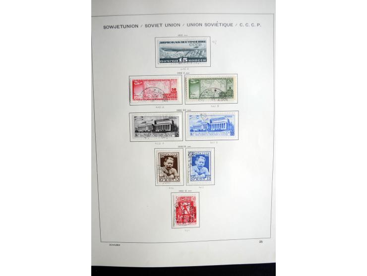 1858/1958, überwiegend gestempelte reichhaltige Sammlung mit guten Werten und Sätzen im Schaubek-Album und Einsteckbuch