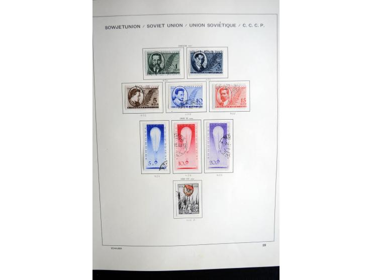 1858/1958, überwiegend gestempelte reichhaltige Sammlung mit guten Werten und Sätzen im Schaubek-Album und Einsteckbuch