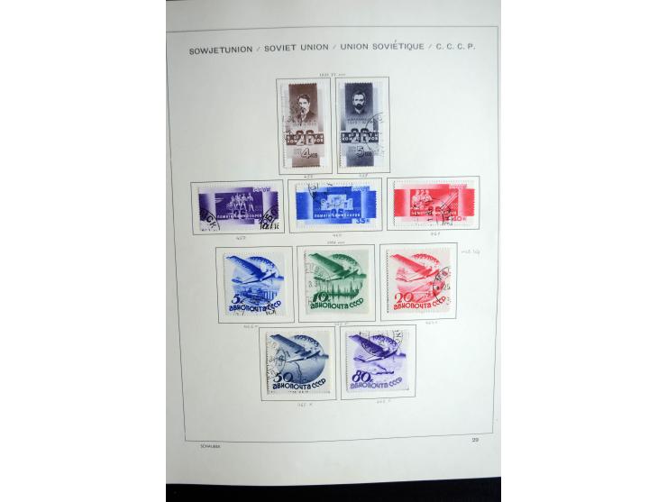 1858/1958, überwiegend gestempelte reichhaltige Sammlung mit guten Werten und Sätzen im Schaubek-Album und Einsteckbuch