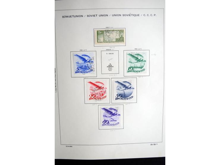 1858/1958, überwiegend gestempelte reichhaltige Sammlung mit guten Werten und Sätzen im Schaubek-Album und Einsteckbuch