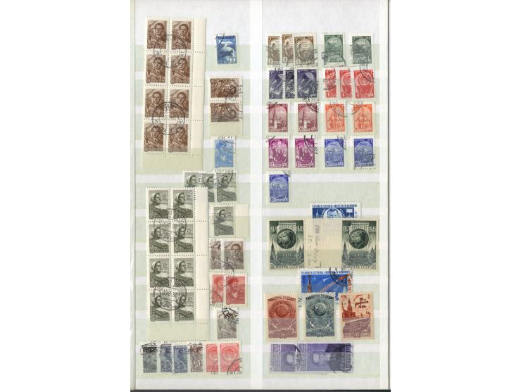 1860/1995 (ca.), ungebrauchte und gestempelte Partie mit Doubletten, dabei auch einige andere Länder; im Einsteckbuch