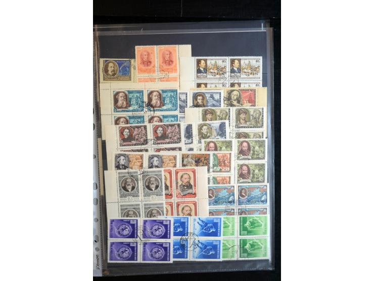 1937/60, meist postfrischer und gestempelter Bestand Viererblocks mit einigen besseren Ausgaben, dazu diverse gestempelte Bog