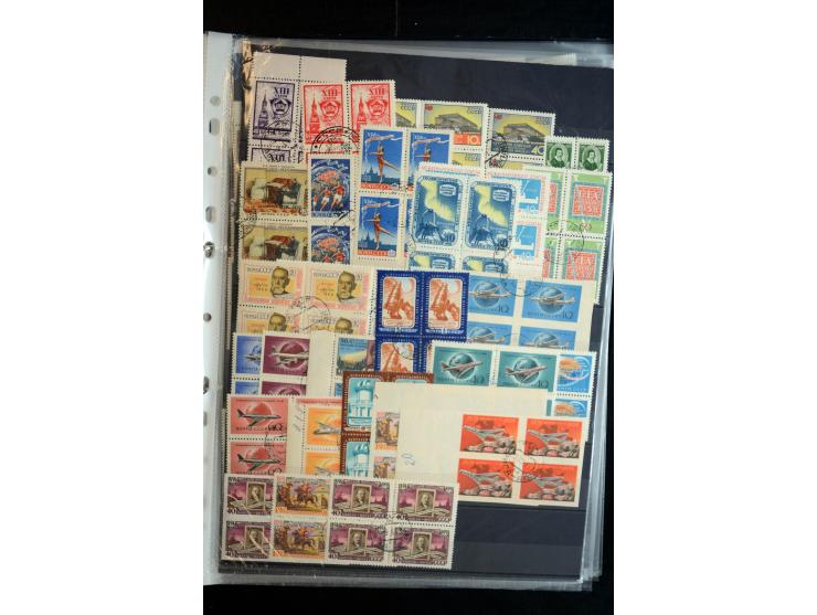 1937/60, meist postfrischer und gestempelter Bestand Viererblocks mit einigen besseren Ausgaben, dazu diverse gestempelte Bog