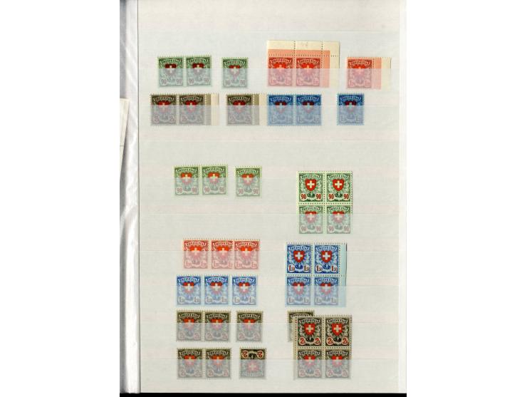 1881/1960 (ca.), postfrische Partie 4er-Blocks im steckbuch, dabei u.a. Mi.-Nr. 142, 194-97z, 301yI, 328-30v und w sowie Pax 