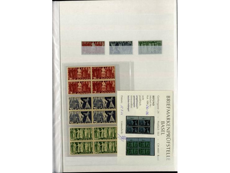 1881/1960 (ca.), postfrische Partie 4er-Blocks im steckbuch, dabei u.a. Mi.-Nr. 142, 194-97z, 301yI, 328-30v und w sowie Pax 