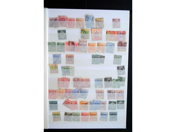 1850/1960 (ca.), postfrischer, ungebrauchter und gestempelter Bestand mit einer Vielzahl guter Ausgaben, dabei Pfund-Werte et