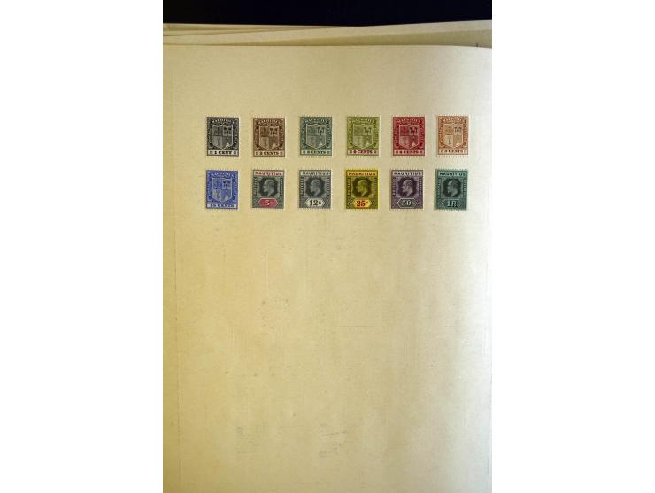 1860/1915 (ca.), ungebrauchte und gestempelte alte Sammlung mit vielen besseren Werten und kpl. Ausgaben, dabei u.a. Brit. Sü