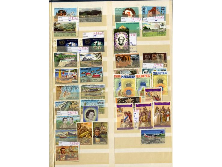1858/1988 (ca.), postfrische, ungebrauchte und gestempelte Partie im Steckbuch, dabei diverse bessere Werte, ex Sammlung "Fra