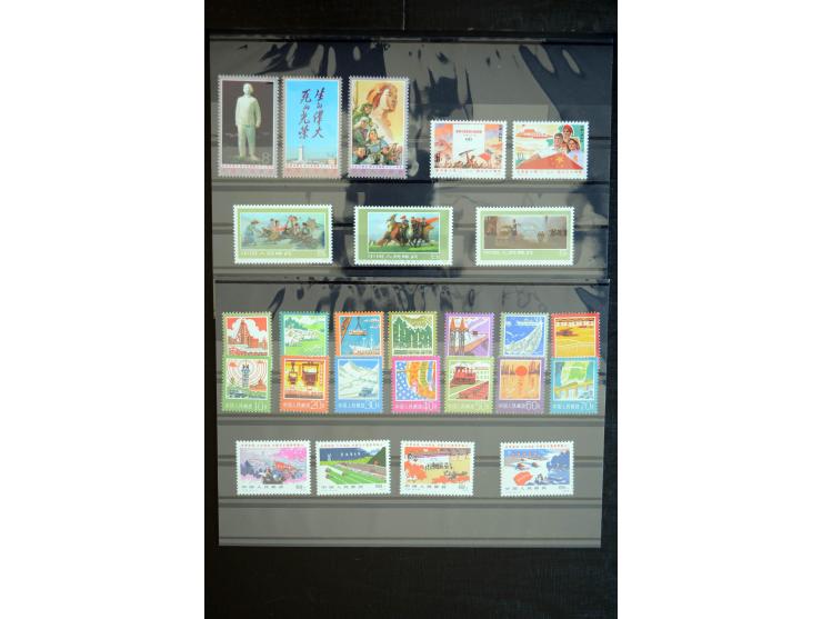 1966/78, sehr schöne postfrische Sammlung mit vielen besseren Ausgaben dabei u.a. Mi.-Nr. 947, 948-51, 952-54, 955-57, 958-63