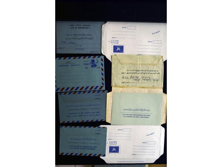 1880/1950 (ca.), etwa 30 bessere Briefe sowie diverse Marken und Briefstücke, dabei britische und türkische Post, Zensur, bes