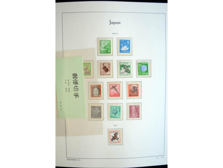 1945/89, doppelt, postfrisch und gestempelte zusammengetragene Sammlung in 4 Leuchtturm-Klemmbindern, dabei alle Sondermarken
