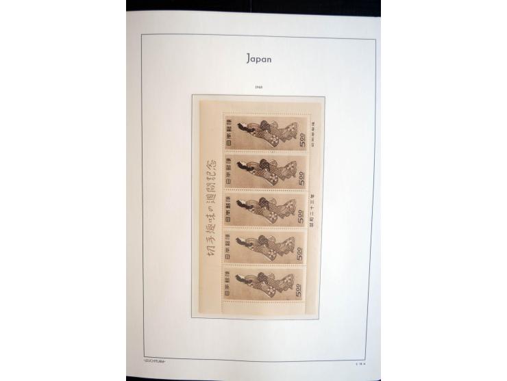 1945/89, doppelt, postfrisch und gestempelte zusammengetragene Sammlung in 4 Leuchtturm-Klemmbindern, dabei alle Sondermarken